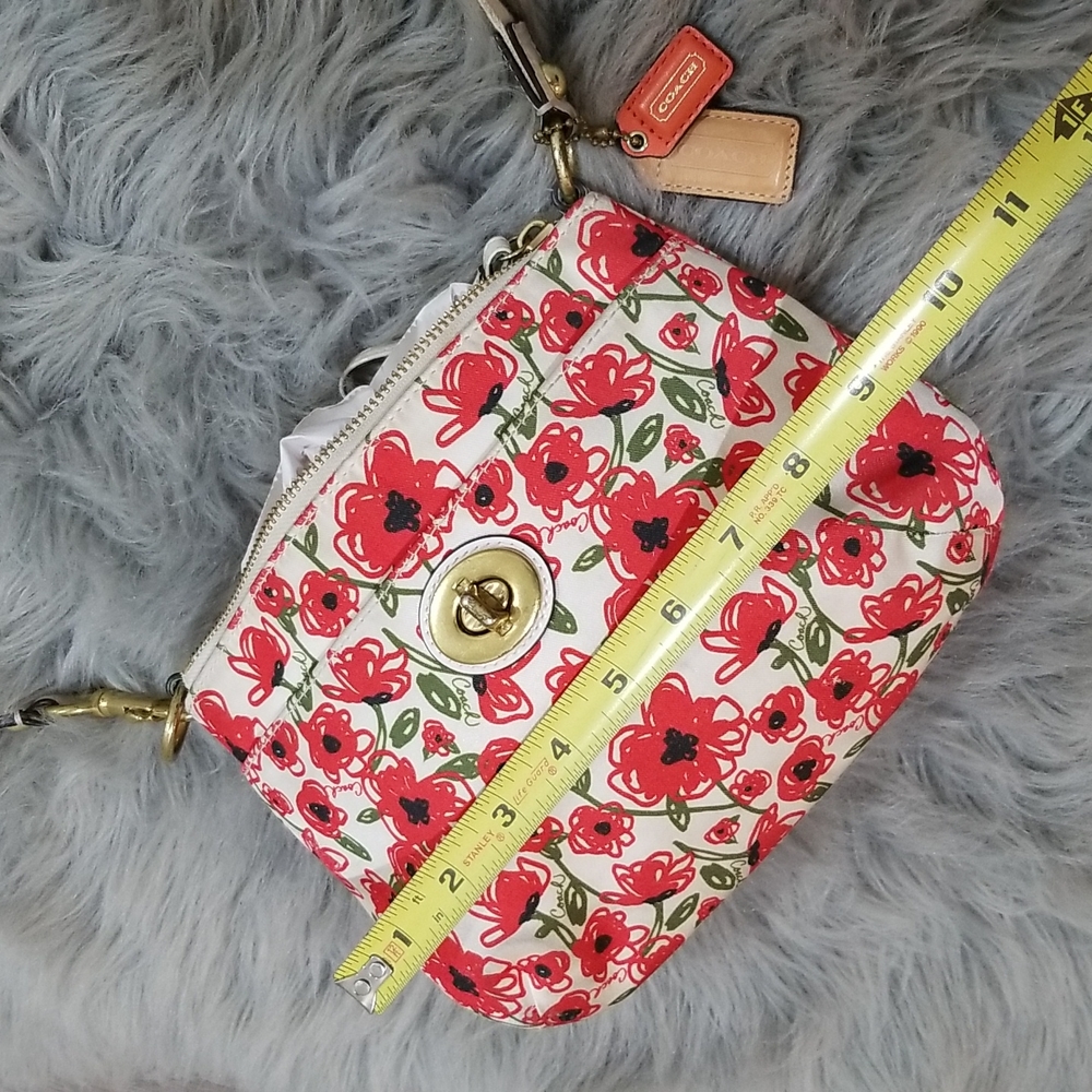 Coach Purse - Picture 6 of 7